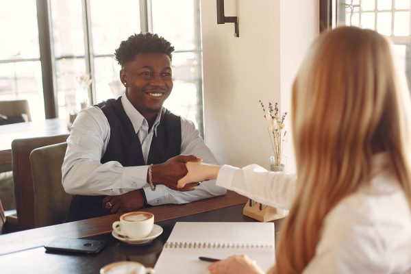 How to write the perfect interview pitch (Plus example).